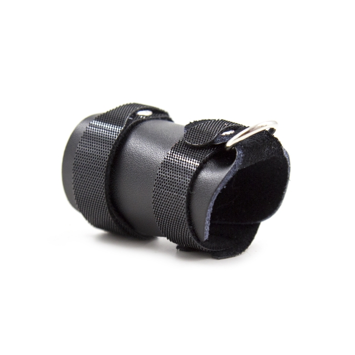 COCKRING W/2 KEVLAR STRIPS LEATHER - BLACK COCKRING W/2 KEVLAR STRIPS LEATHER - BLACK