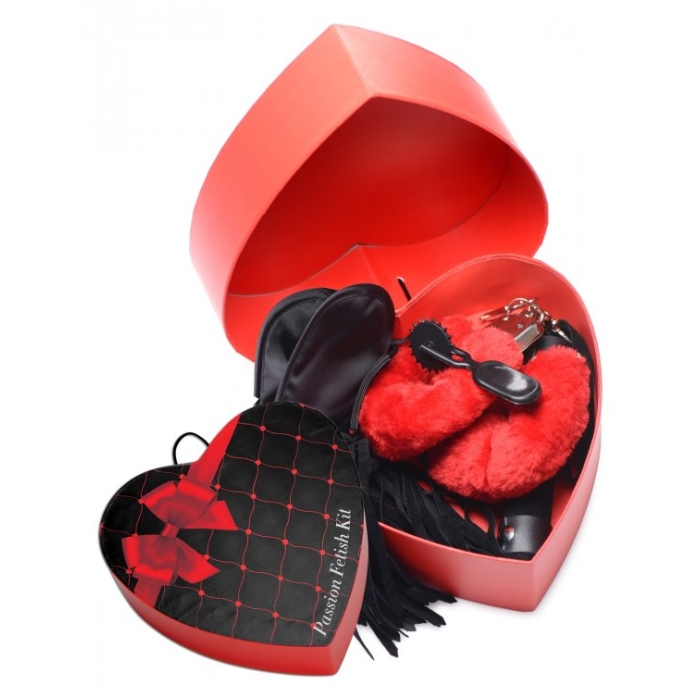 FR PASSION FETISH KIT WITH HEART GIFT BOX FR PASSION FETISH KIT WITH HEART GIFT BOX